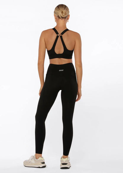 The Amy Phone Pocket Tech Leggings are a must-have wardrobe staple. A new take on a classic, these Nothing 2 See Here™ leggings feature Active Core Stability™ for a sculpting, supportive fit and side phone pockets for hands free movement. Pair with the Amy Sports Bra and Amy Active Tank for a matching set!