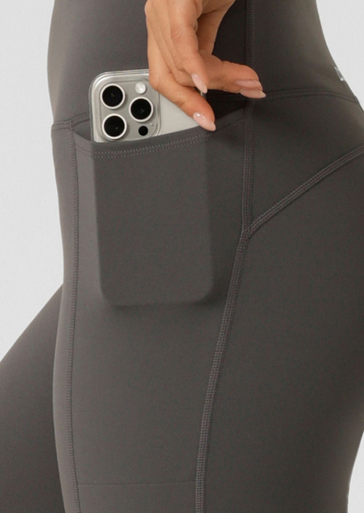 Amy Phone Pocket Tech Bike Short - Titanium