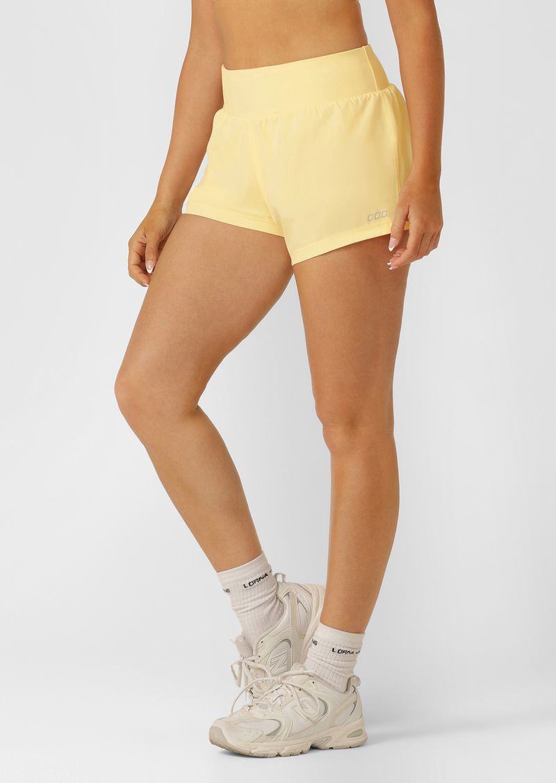 
Fitted Nothing 2 See Here™ Waistband with Internal Drawcord Adjustability
Lightweight Relaxed Fit Sweat Wicking Woven Shorts
Breathable Mesh Liner
Secret Back Pocket
Reflective Icons Logo
Mid to High Rise
