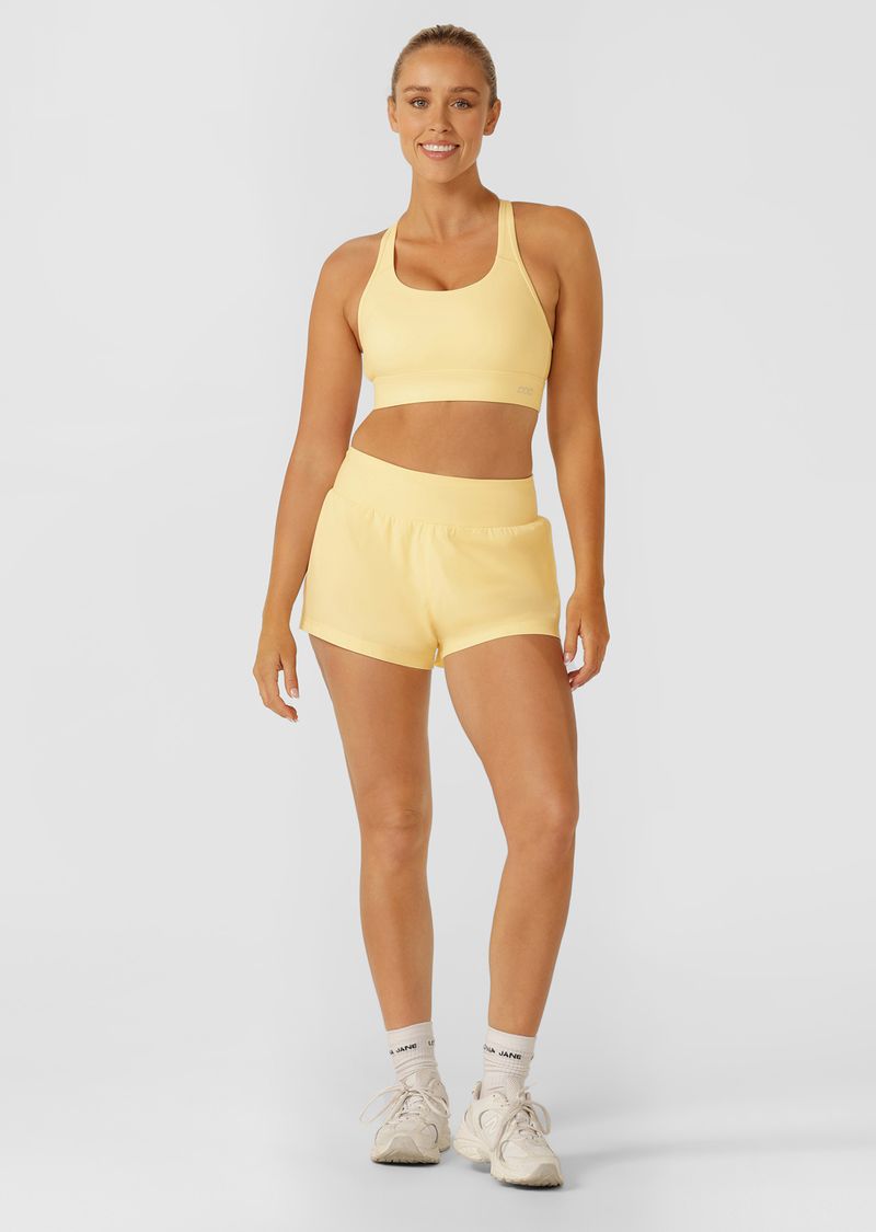 
Fitted Nothing 2 See Here™ Waistband with Internal Drawcord Adjustability
Lightweight Relaxed Fit Sweat Wicking Woven Shorts
Breathable Mesh Liner
Secret Back Pocket
Reflective Icons Logo
Mid to High Rise