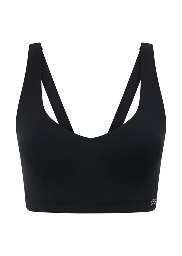 Engineered for unmatched comfort and maximum support, this sports bra is designed with soft moulded foam cups that encapsulate the larger bust, providing 360* support and higher coverage. Perfect for all workouts - from yoga to HIIT.