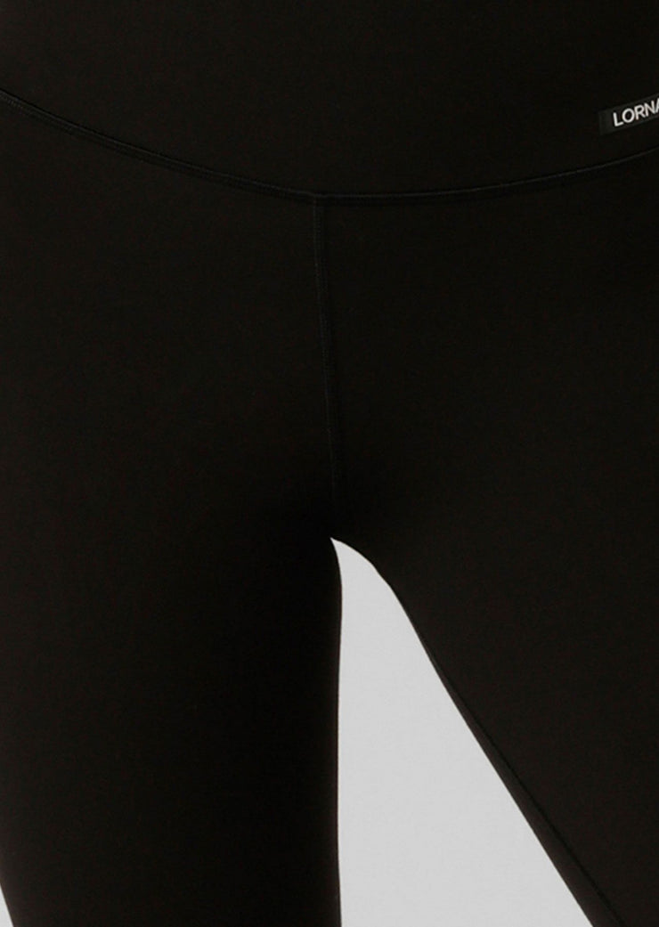 Styling your athleisure look is effortless with these 3/4 leggings. Made from our iconic Nothing 2 See Here fabric for unmatched coverage, these leggings feature a high rise soft fold waistband for added comfort and elevated side split details so you can move with ease, perfect for Pilates, yoga, morning coffee walks, and everything in between.