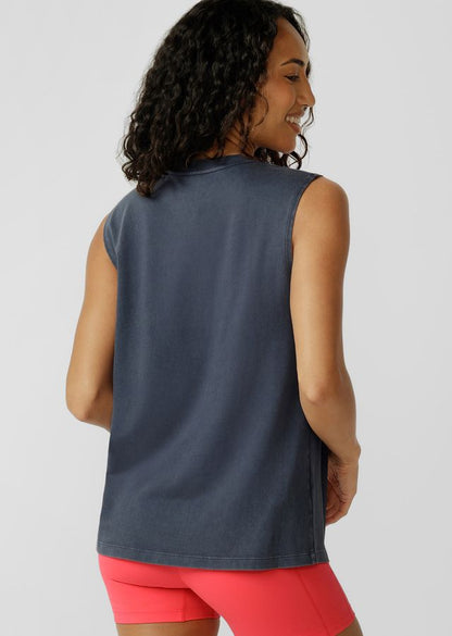 Full Length
Breathable Cotton Jersey Fabric
Premium Vintage Wash Effect
Limited Edition LJ Rubber Logo Badge
Oversized Muscle Tank Fit
Relaxed Fit