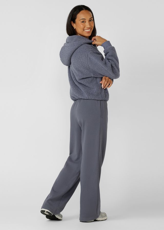 Ultra Soft Winter Layering Piece
Hooded Design with Drawcord Adjustability
Side Pockets to Stash your Essentials
Zip Front Closure
Bomber Inspired Silhouette