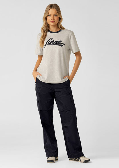 Elasticated Waistband with Drawcord Adjustability
Flattering Relaxed Fit Silhouette, Inspired by Our Iconic Flashdance Pants
Wear it your Way - Hidden Drawcord for Adjustable Hem
6 Pocket Design to Stash Your Essentials
Iconic Logo Embroidery