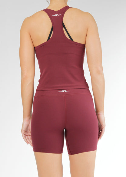 Stomach Support Across The Waistband
Convenient Back Phone Pocket
No Front Seam for Added Comfort
14cm Inseam
Classic Logo