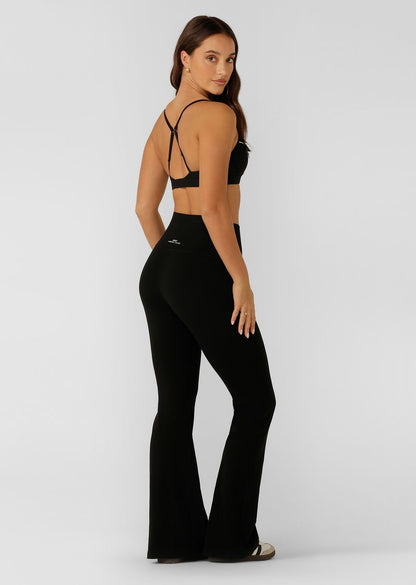 Wear anywhere classic design
Comfortable soft fold waistband
Form flattering bootleg silhouette
Made from our Bliss Fabric; unbelievably soft and flexible 
Heritage Logo
