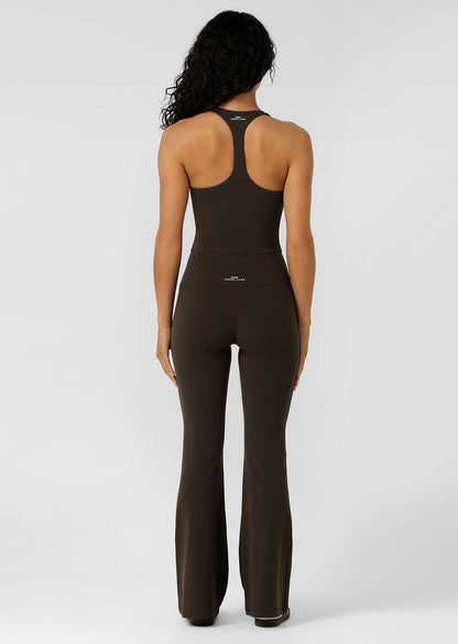 Wear anywhere classic design
Comfortable soft fold waistband
Form flattering bootleg silhouette
Made from Bliss Fabric; unbelievably soft and flexible
Heritage Logo