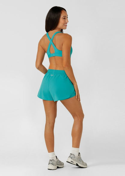 Lightweight Sweat Wicking Shorts Fabrication
Anti-Chafe Compressive and Supportive Internal Shorts Lining
Side Phone Pocket in Internal Shorts Avoids Bounce
Light As Air Bonded Hem Finish and Side Splits for Unrestricted Movement
Reflective Icons Logo + Reflective LJ Rubber Badge
Relaxed Fit
Mid to High Rise