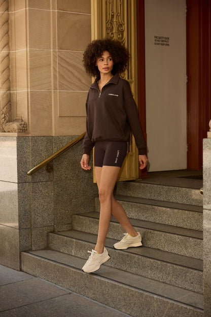 Versatile Relaxed Fit Layering Piece
1/4 Zip Front Closure
Transseasonal Cotton Terry Fabric
Elevated Logo Embroidery