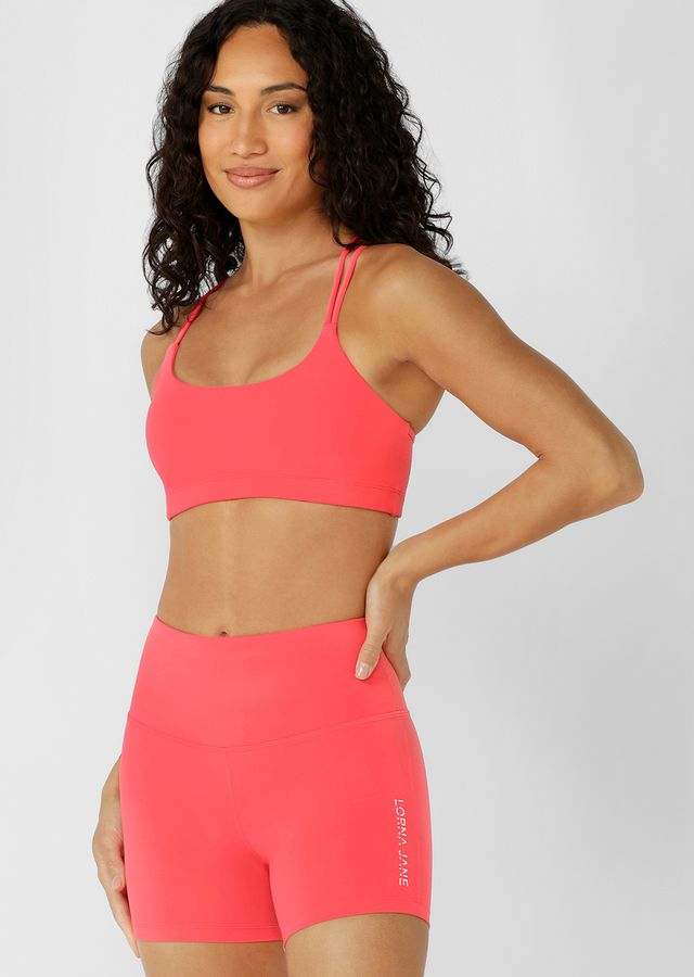 Comfortable Elasticated Hem for All Day Support
Intricate Strappy Back Design
Removable Padding for Shape and Support
Iconic Logo
Ultra-Soft True Comfort Fabrication