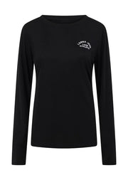 An easy layering piece for cooler weather, the Lotus Long Sleeve Top. This classic fit layering piece is made from lightweight and breathable LJ Active fabric, so it stretches with you in and out of the gym. The versatile design is perfect to layer over your favourite LJ sports bra and leggings or wear back with denim for your off-duty weekend look.