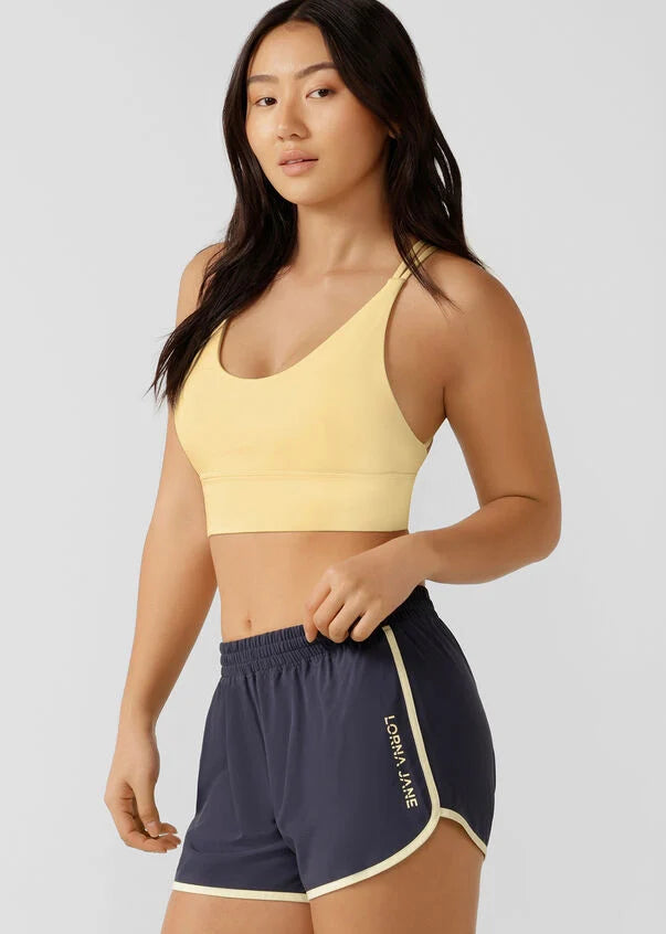 Meet your go-to all day support sports bra! The Lotus Longline Sports Bra by Lorna Jane will take you from weekday to weekend with its versatile design and smoothing all-day support. Made from our soft and stretchy Nothing 2 See Here™ Fabric