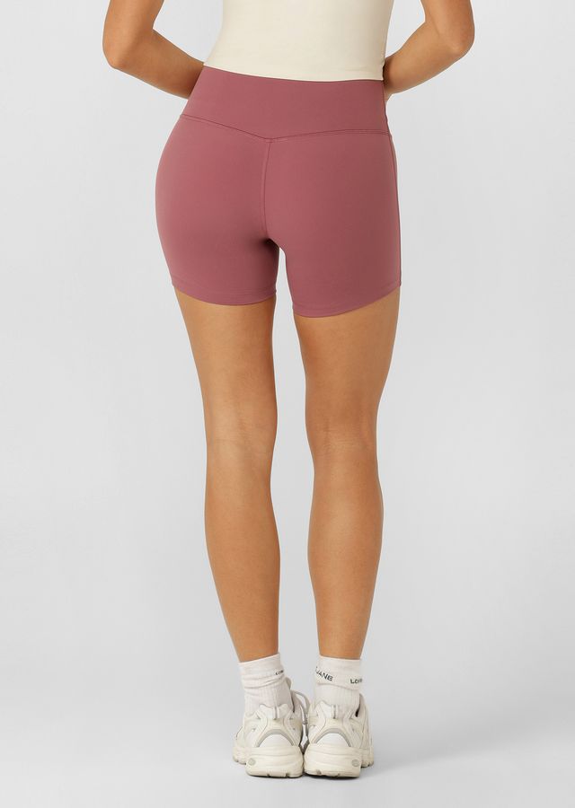 Inseam Measurement (size Small) - 12cm (this measurement varies by 1cm for each size up or down)
Wear Anywhere Classic Design
No Inside Leg Seam to Increase Comfort
Flattering High Rise Fit
Secret Back Pocket to Stash Your Phone