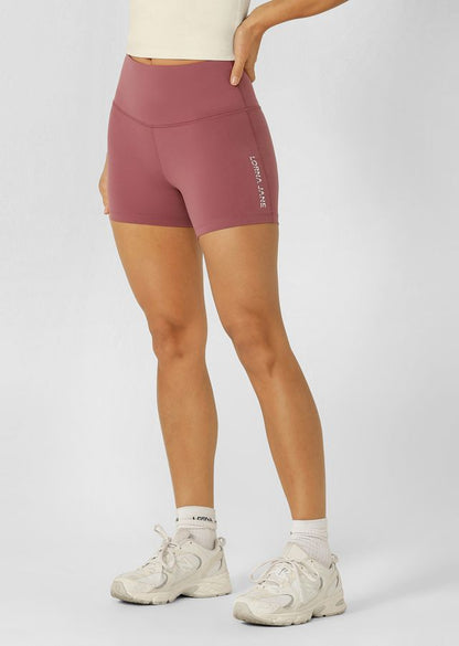 Inseam Measurement (size Small) - 12cm (this measurement varies by 1cm for each size up or down)
Wear Anywhere Classic Design
No Inside Leg Seam to Increase Comfort
Flattering High Rise Fit
Secret Back Pocket to Stash Your Phone