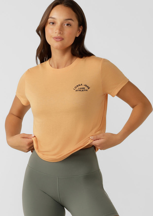 Get back to basics with the Lotus T-Shirt. This relaxed fit layering piece is made from lightweight and breathable LJ Active fabric, so it stretches with you in and out of the gym. The versatile design is perfect to layer over your favourite LJ sports bra and leggings, or wear back with denim for your off-duty weekend look.