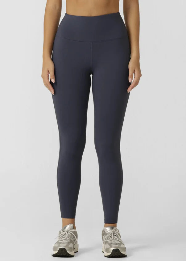 Your favourite leggings are now arriving in thermal for Winter! The All Day Lotus Thermal No Chafe Full Length Leggings are pure comfort, with a hidden back pocket big enough for the largest of phones. They also feature no chafe leg panelling and lightweight stomach support. Wear them on those brisk morning workouts, or dress it up with boots for dinner out on the town.