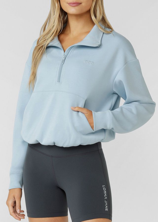 Quarter Zip Front Closure
Unbelievably Soft Technical Spacer Fabrication
Relaxed Fit Mid-Length Silhouette
Kangaroo Front Pocket (with a Secret Internal Key Pocket) to Stash your Essentials
Iconic Logo Embroidery