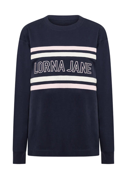 Wear Anywhere Wardrobe Essential
Effortless Relaxed Fit Silhouette
Elevated Embroidered Logo Design
Retro Sport Inspired Contrast Colour Blocked Panels
Classic Rib Crew Neckline and Cuffs