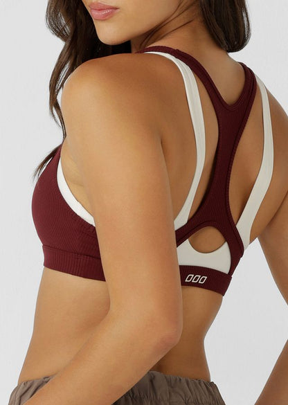 Supportive Multi-Layer Racerback Design Provides All Day Support
Luxe Rib Layered Design
Form Flattering Square Neckline
Iconic Logo