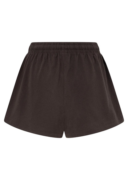 Premium Breathable Cotton Jersey Fabrication
Elasticated Waistband with Drawcord Adjustability
Limited Edition Logo Print
Form Flattering Curved Hem Relaxed Fit Silhouette
Side Pockets to Stash your Essentials