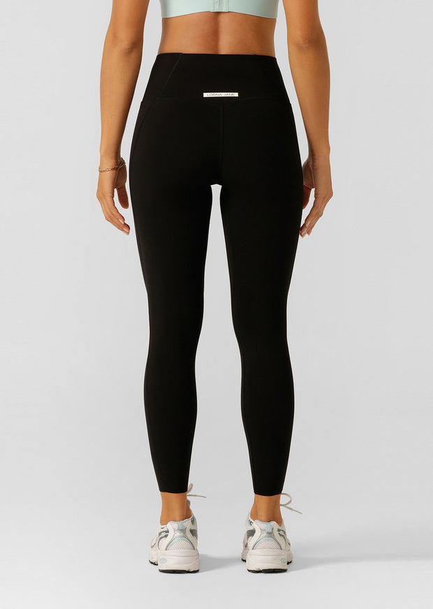 Feel sculpted and supported in this revolutionary no ride ankle biter legging, featuring our new streamlined Active Core Stability. The new sculpting tech through the waistband provides all the support you love, without all the layers, for the ultimate streamlined fit. Laser cut and bonded finishes make these leggings feel weightless, so you can focus on your workout.