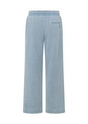 Level up your athleisure look in these vintage-inspired washed sweat pants. Made from our transseasonal cotton blend terry fabric, with elongating pin-tuck panelling down the leg, this style is designed to keep you warm without compromising on style. Complete with an elastic waistband with drawcord adjustability, hand pockets to stash your essentials and a one-of-a-kind garment wash, which is unique to every piece and gives just the right amount of vintage appeal. Style back with the Movement Washed Zip Thr