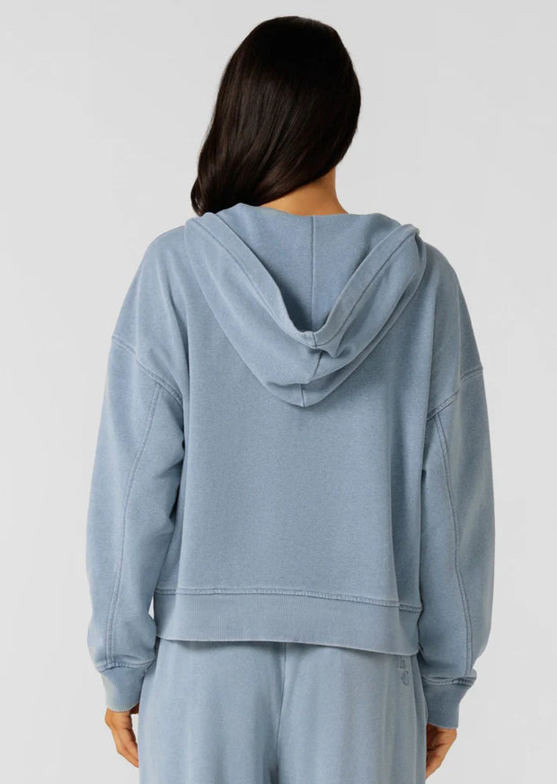 Level up your athleisure look with this vintage-inspired washed zip through hoodie. Made from our transseasonal cotton blend terry fabric, with a cosy hood, this style is designed to keep you warm without compromising on style. Complete with hand pockets to stash your essentials and a one-of-a-kind garment wash, which is unique to every piece and gives just the right amount of vintage appeal. Style back with the Movement Washed Pants for the ultimate retro athleisure look.