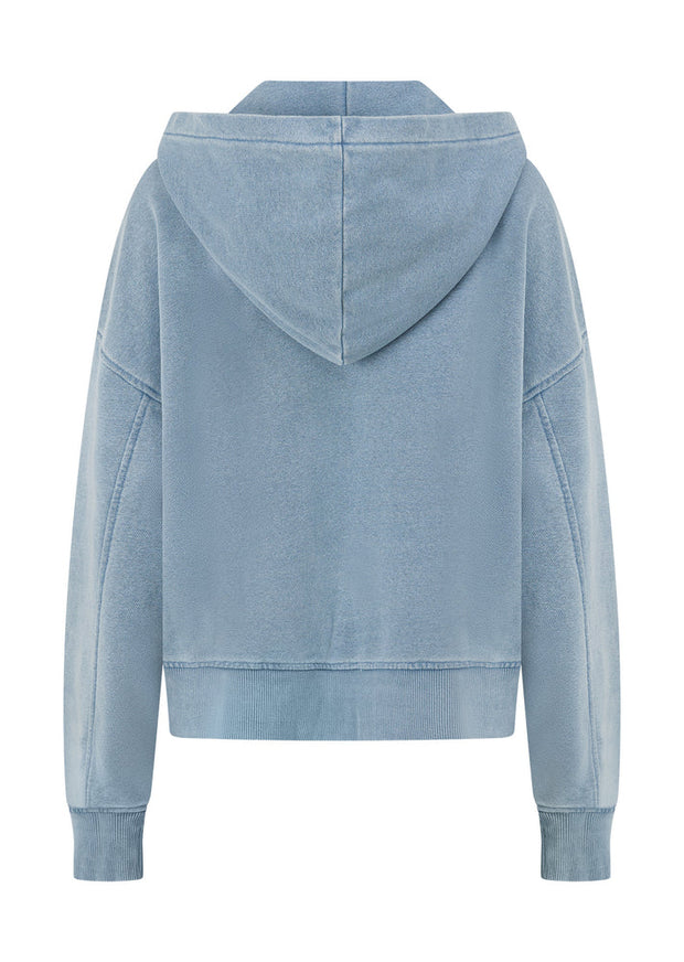 Level up your athleisure look with this vintage-inspired washed zip through hoodie. Made from our transseasonal cotton blend terry fabric, with a cosy hood, this style is designed to keep you warm without compromising on style. Complete with hand pockets to stash your essentials and a one-of-a-kind garment wash, which is unique to every piece and gives just the right amount of vintage appeal. Style back with the Movement Washed Pants for the ultimate retro athleisure look.