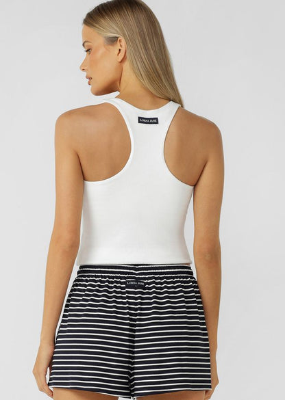 Versatile Lounge Essential
Elasticated Waistband with Drawcord Adjustability
Premium Cotton Fabrication In a Classic Stripe Design
Woven Logo Badge