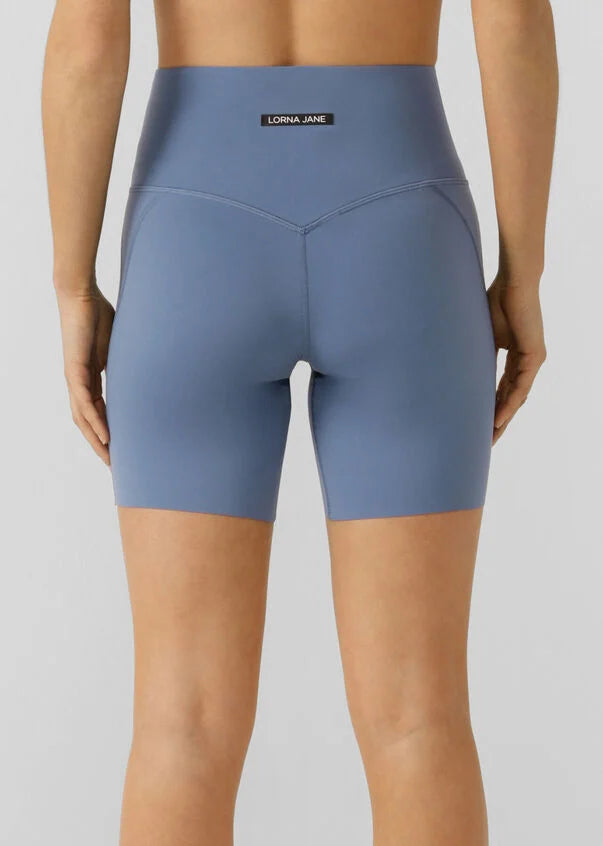 Experience all day comfort with the LJ Supreme Comfort Aloe No Ride Pocket Bike Short. Made with our aloe-infused LJ Cloud fabric with a laser cut hem for added comfort and heat-sealed secret waistband pocket, these bike shorts were designed to make you want to wear them wear all day, everyday.