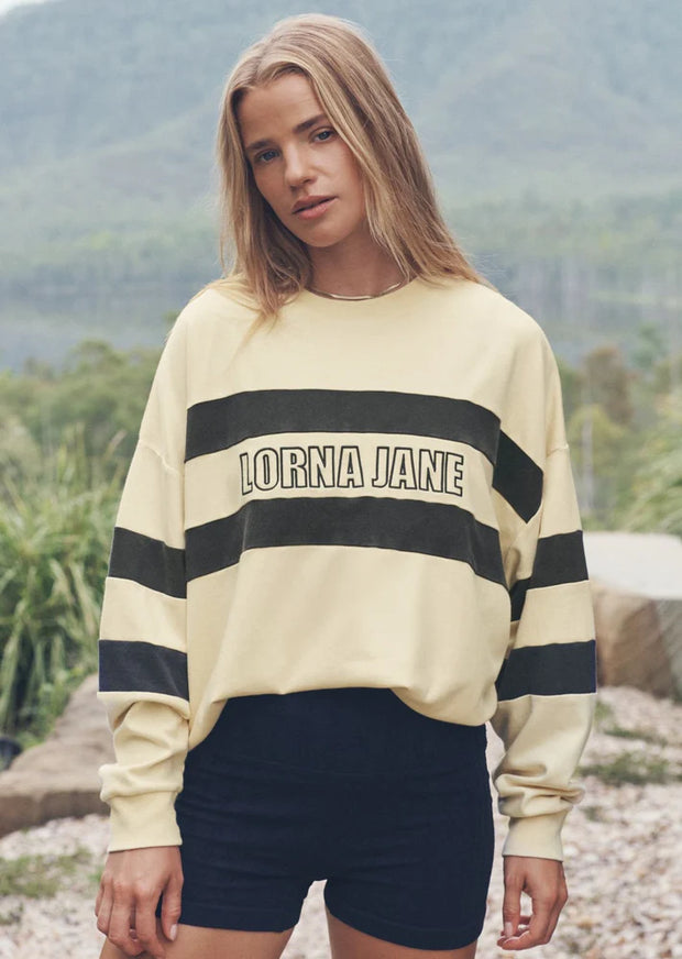 Layer up all year long in this effortlessly cool oversized sweat. Made from our super soft and breathable cotton jersey, it's the perfect transitional style to wear throughout and after winter. Complete with logo embroidery and iconic colour-blocked panelling, you can now take the layered sweatshirt look beyond the winter months