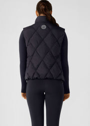 Keep out the chill with the Winter Warmth Puffer Vest. This warm winter staple has  plant-based Sorona® filling (which is warmer than standard polyester fill). It features an easy zip through opening and hidden toggles to cinch your hem and trap in the warmth. This is the perfect zip-and-go addition to your active and leisure outfits! 