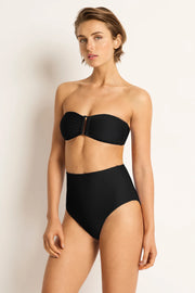 The NEW M&L Rib High Waist Bikini Pant sits at the waist and has a flattering lower leg height with good bottom coverage and is fully lined with M&L silky to touch body sculpting lining