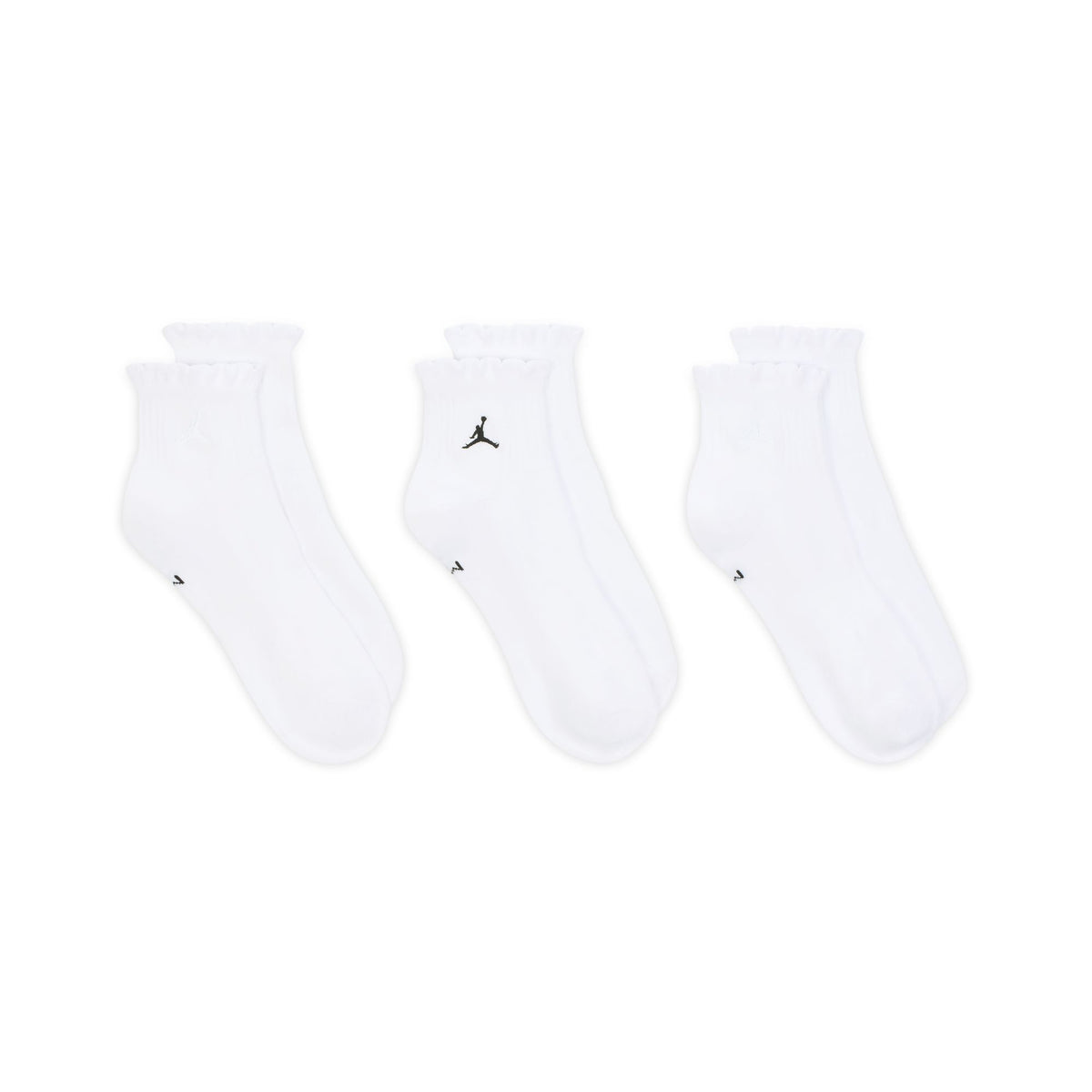 Complement your fit with these ankle socks, made of a core poly blend with lettuce trimmed cuffs. A ribbed arch support band gives you that extra-supportive feel.