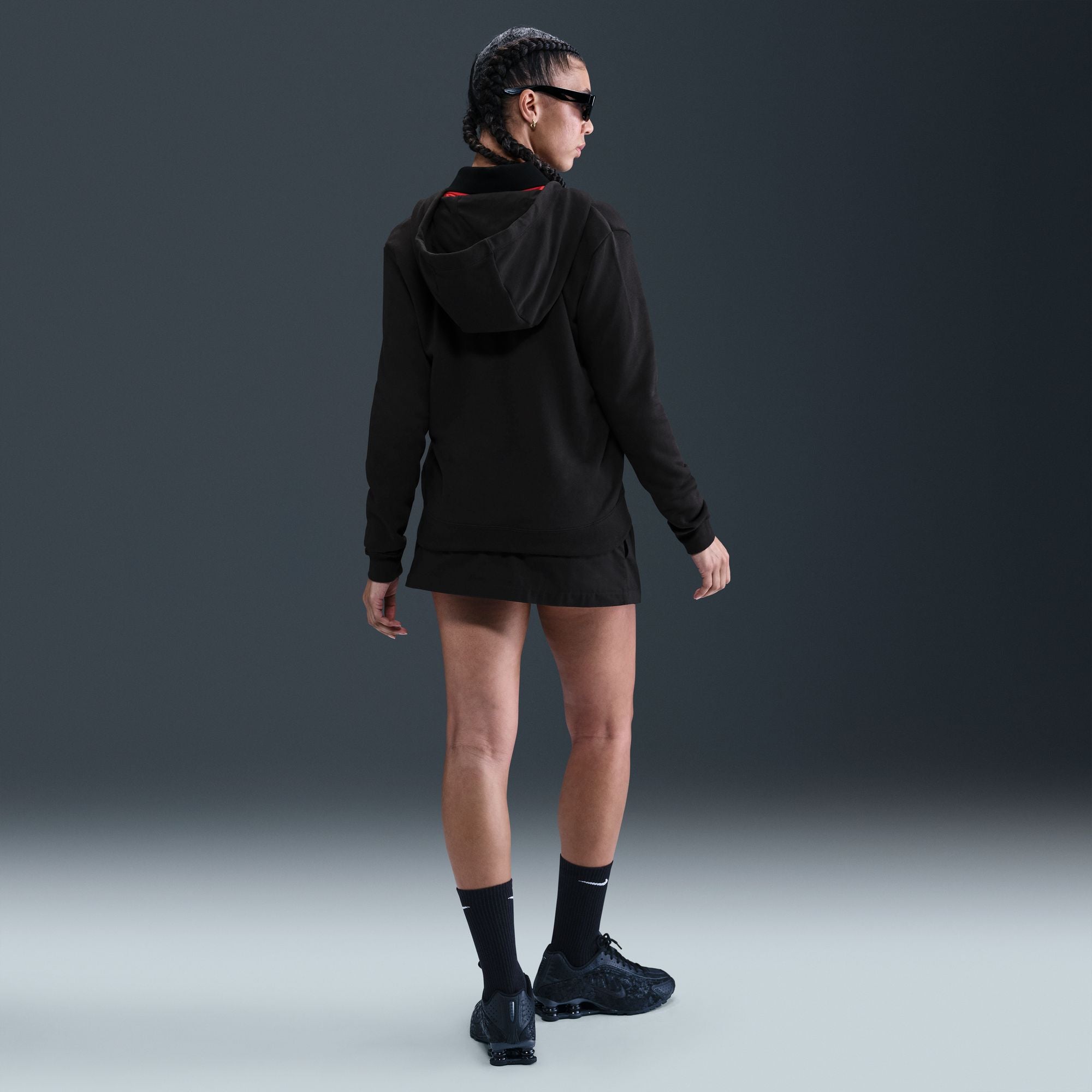 best-selling fleece for a reason, Club Fleece has a cozy, familiar feel and consistent fit you can return to again and again. Brushed for added warmth and softness, it’s an ideal layer for colder temperatures.
Ribbing at the hem and cuffs is soft and stretchy for easy layering.
Jersey-lined 3-panel hood feels soft and smooth.