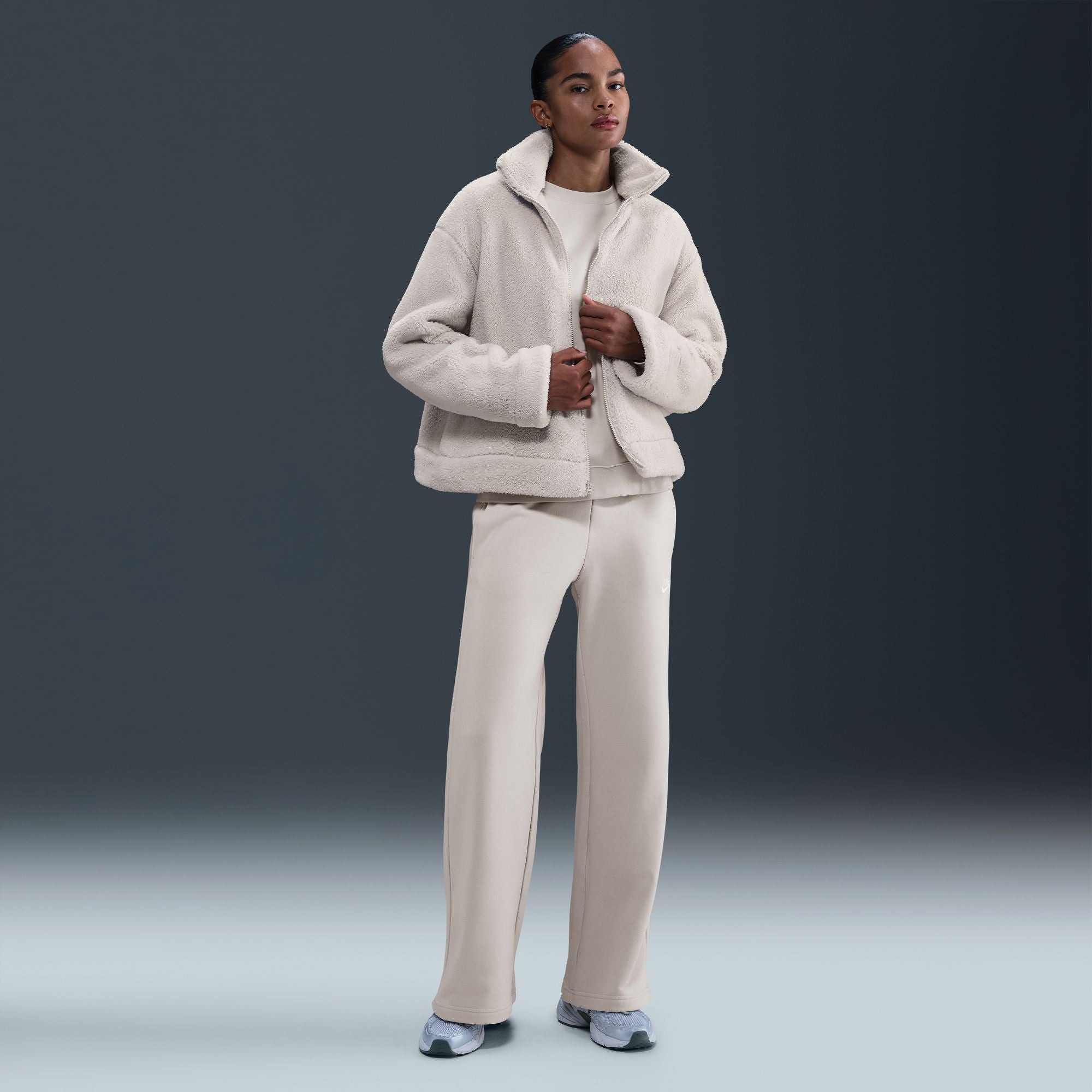 Get cozy in this oversized jacket. Supersoft fleece feels like you're wearing a blanket all day long and helps keep you warm.