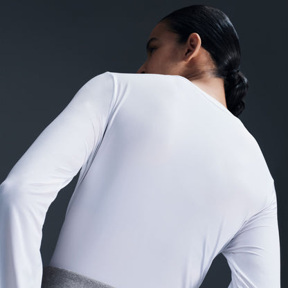 Nike One Classic
Women's Dri-FIT Long-Sleeve Top
Up for a workout or down to chill, this Nike One Classic top is ready for whatever you are. Lightweight, silky-smooth fabric dries quickly and works for wherever your day takes you. A timeless, easy-fitting style and sweat-wicking tech help you feel confident, comfortable and dry from your morning stroll to your evening wind-down—and at all the stops in between.
