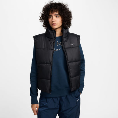 Nike Therma-FIT technology helps manage your body’s natural heat to help keep you warm in cold-weather conditions. Water-repellent finish helps keep you dry in wet weather.