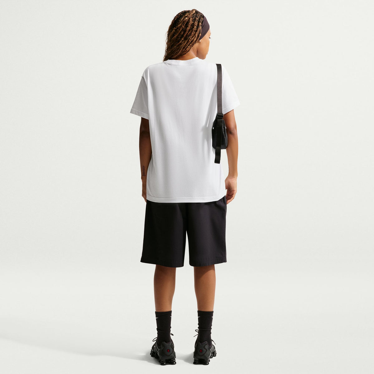 Keep it classic. This extra roomy tee is made with midweight, washed cotton that's soft and slightly structured.