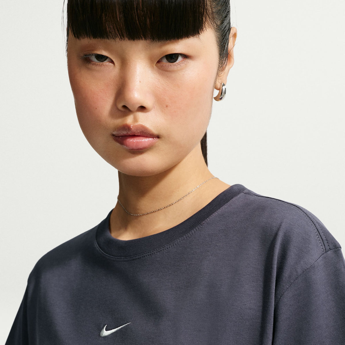 Keep it classic. This extra roomy tee is made with midweight, washed cotton that's soft and slightly structured.