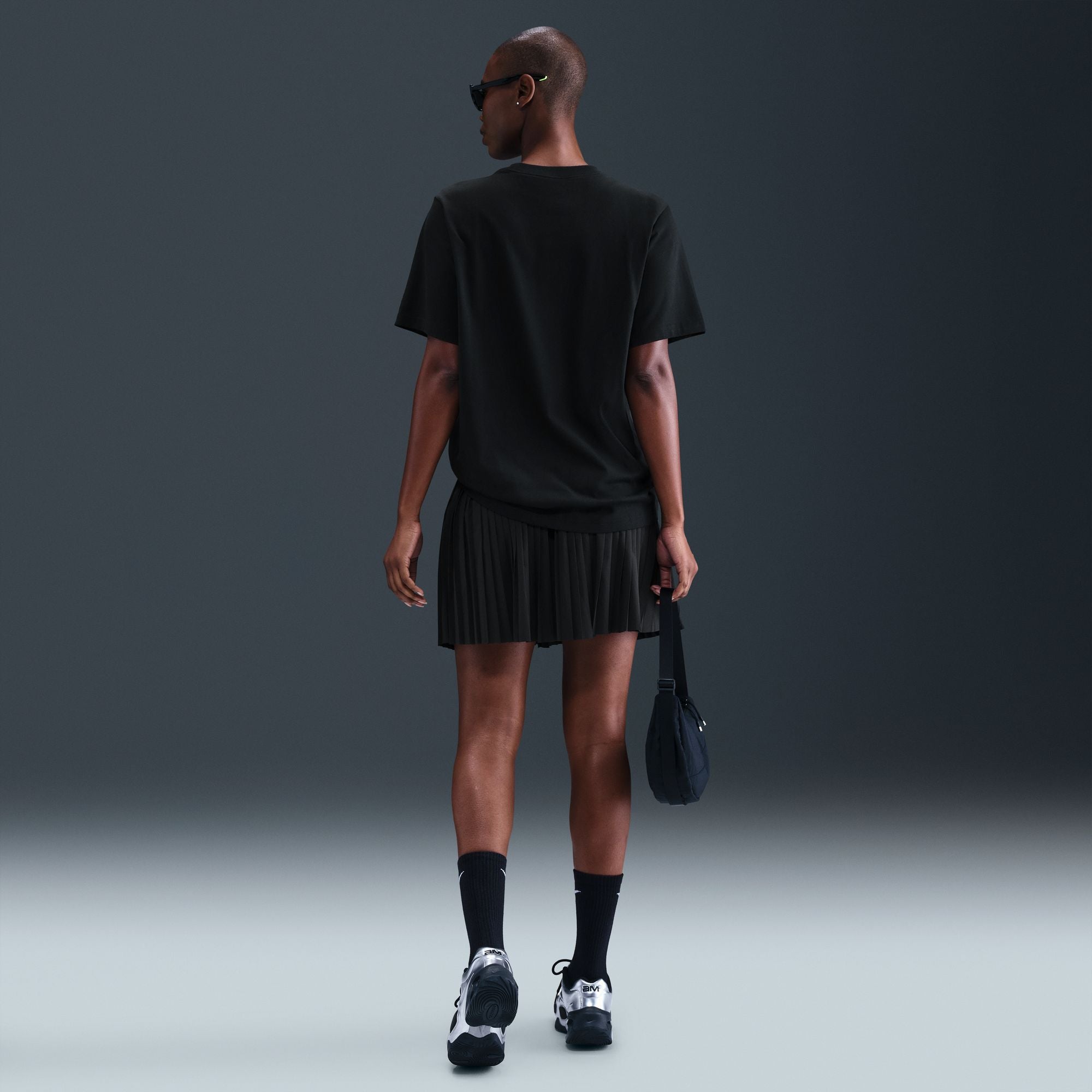 Nike Sportswear Essential T-Shirt - Black