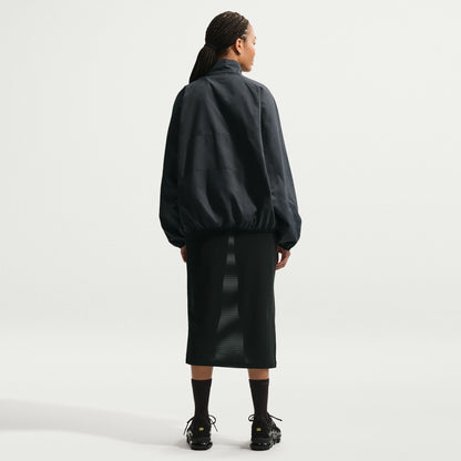 Take the bold and blazing look of the field to the streets. This jacket levels up your look with a voluminous fit, polished trims and a sport-inspired design.
