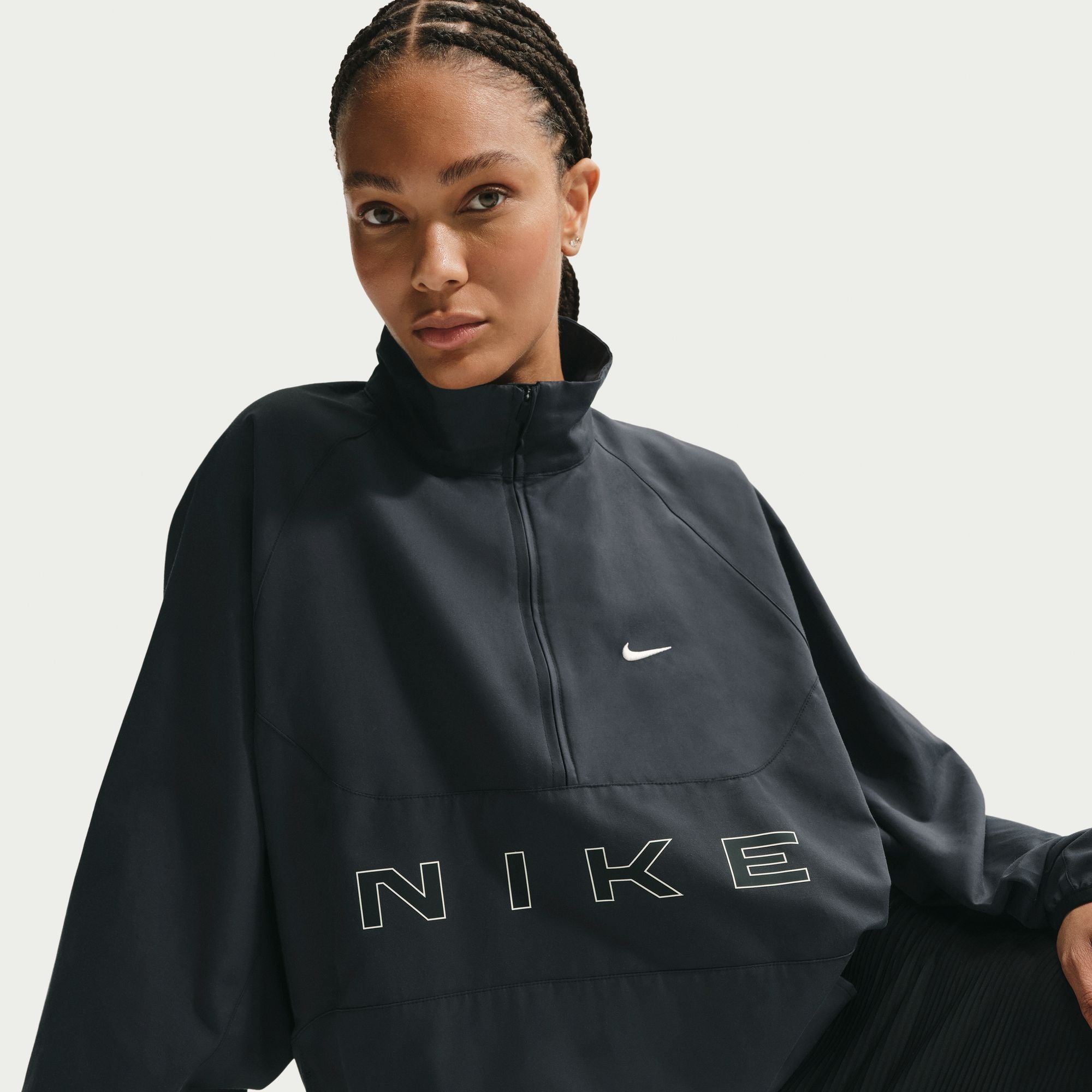 Take the bold and blazing look of the field to the streets. This jacket levels up your look with a voluminous fit, polished trims and a sport-inspired design.