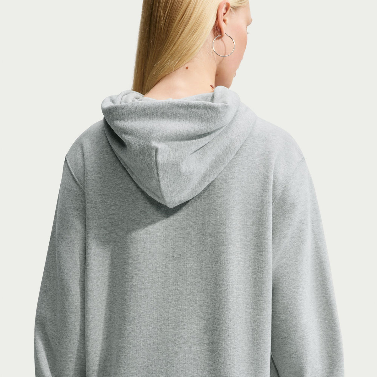 Luxe fabrics, flawless fits, craft details—Studio Fleece is chill mode, done better. Ideal for warmer temps, our lightweight fleece drapes gently, has a smooth face and breathable loopback finish.