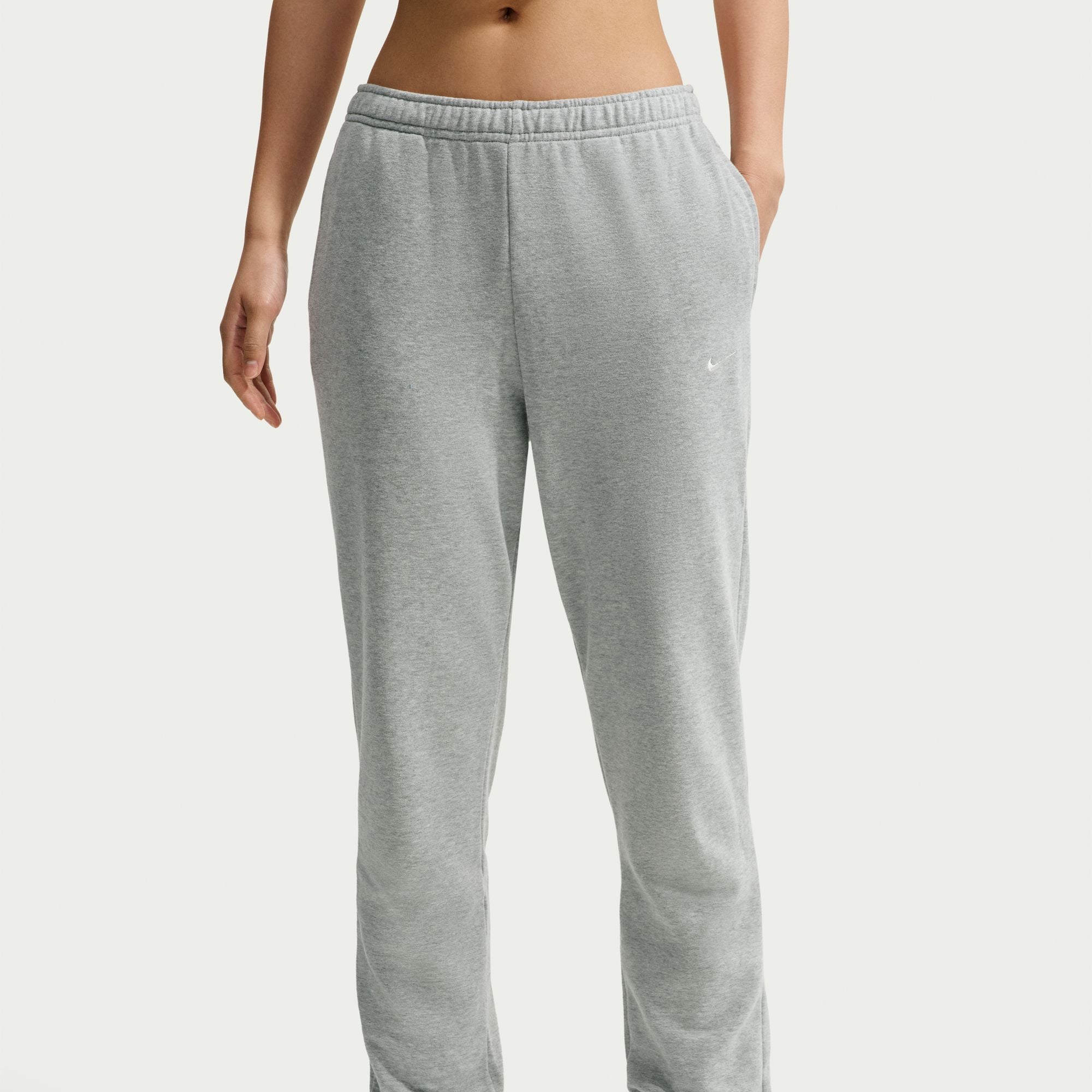 Nike Studio Fleece
Women's Mid-Rise Pants