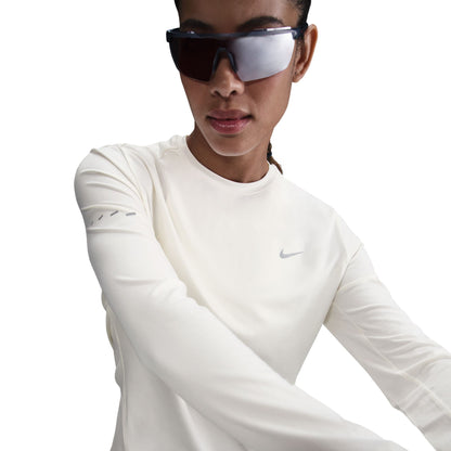 Nike Swift
Women's Dri-FIT UV Long-Sleeve Crew-Neck Running Top
Using insights from runners like you, Nike prioritized functionality to refresh their Swift essentials. This lightweight top has been designed to help reduce chafing. It's soft, sweat-wicking and helps block out UV rays so you can focus on your miles, and nothing else.