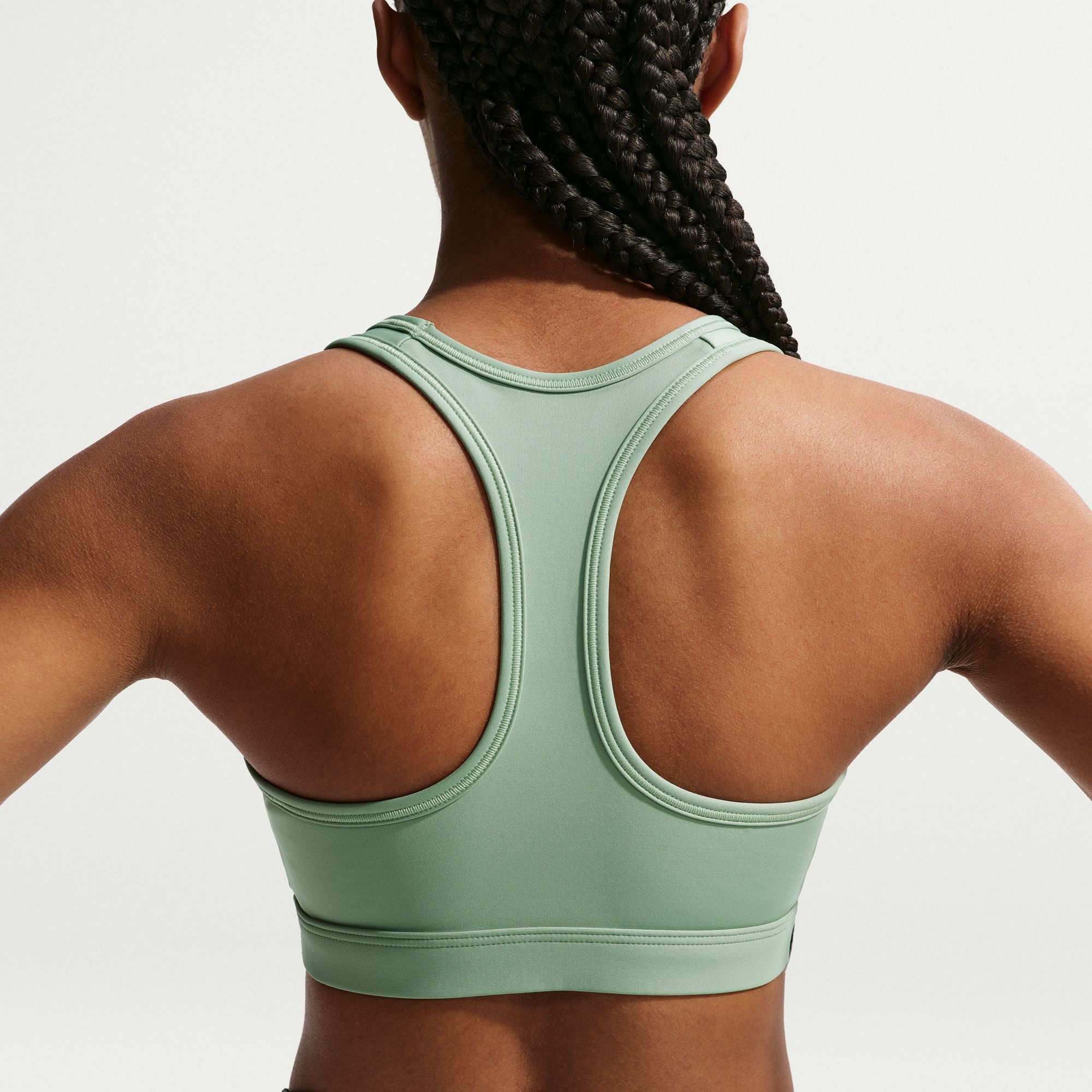 Nike Dri-FIT technology moves sweat away from your skin for quicker evaporation, helping you stay dry and comfortable. It combines with a mesh lining to help keep you cool.