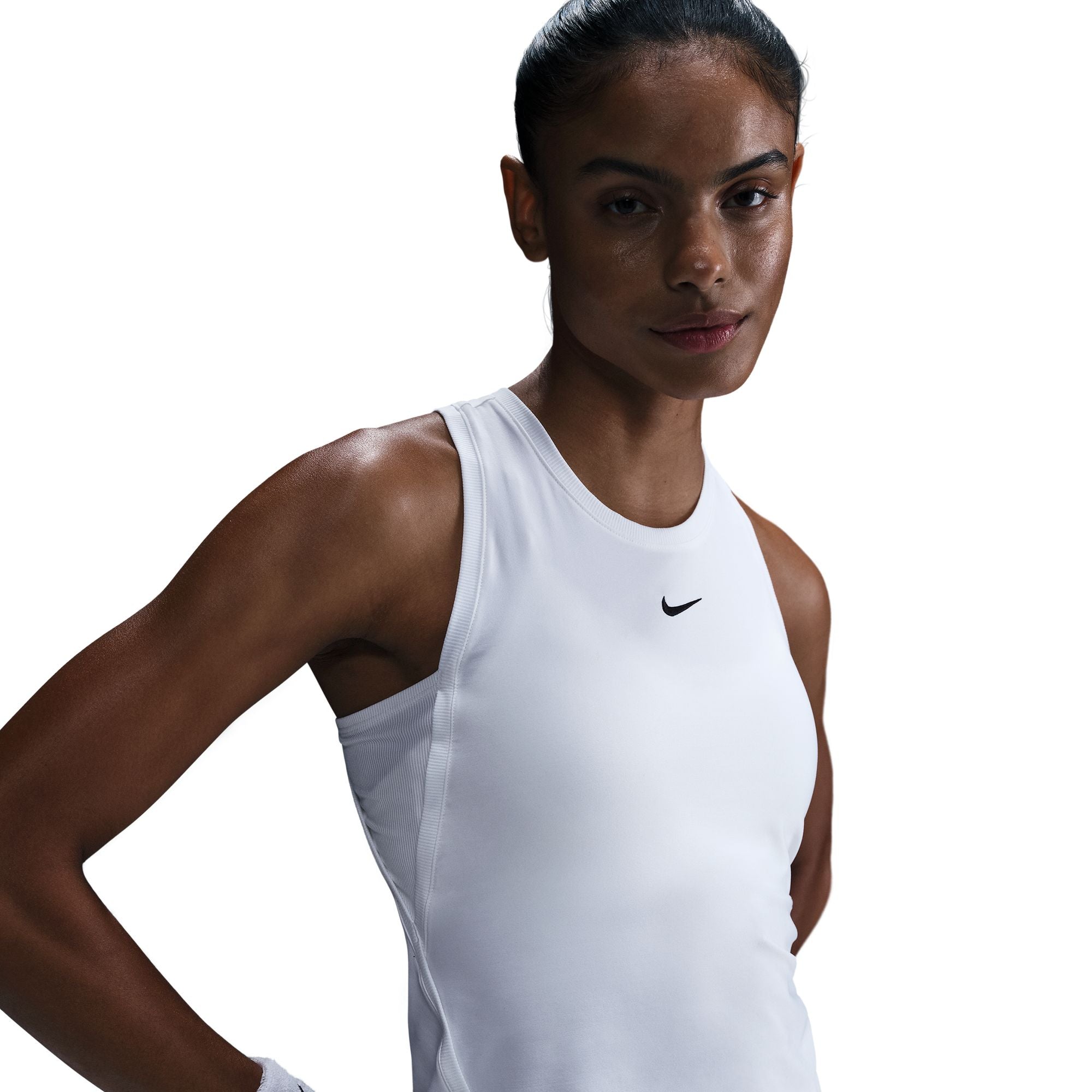 Made with super-smooth, ultra-stretchy fabric that dries quickly, this fitted tank makes it easy to focus on your swing. A high neckline helps keep you covered