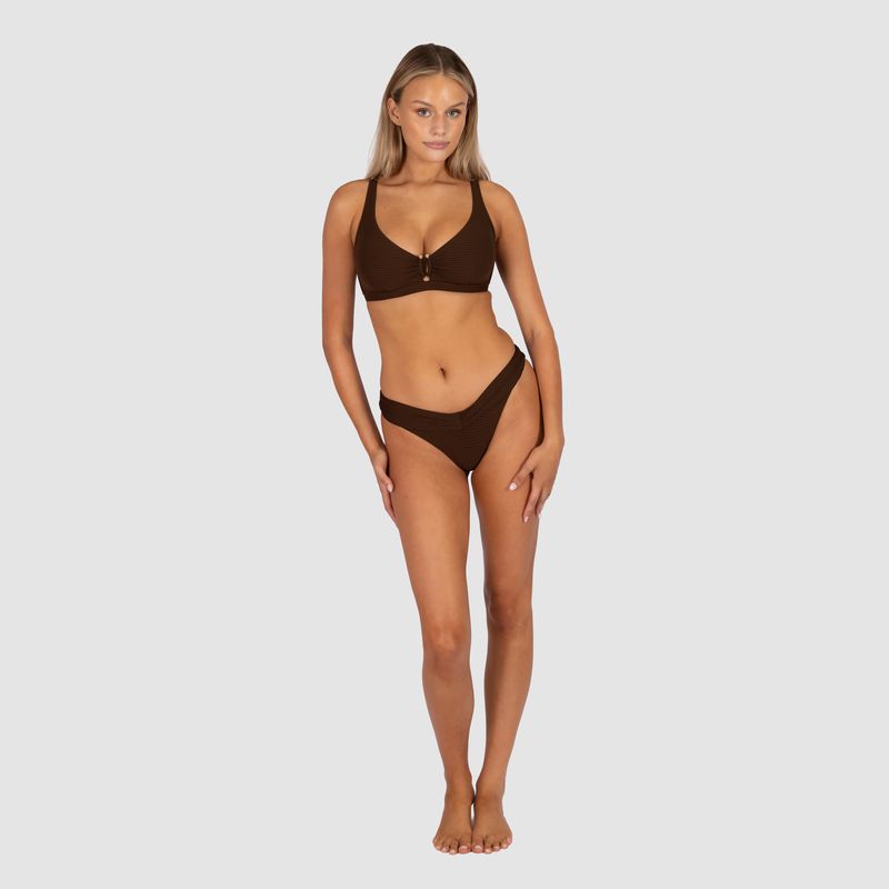 Positano's premium Spanish soft rib brings elevated, resort-ready sophistication to this underwire bra top — confident, sculpting support for D–E cups with a gold luxe trim that elevates every silhouette.